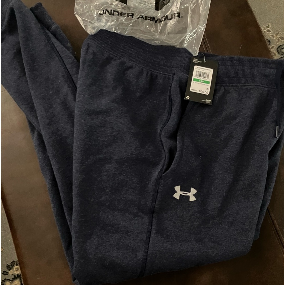 NWT MENS under Armour joggers- Navy / Large